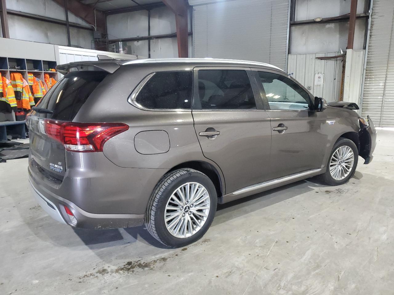 2019 MITSUBISHI outlander