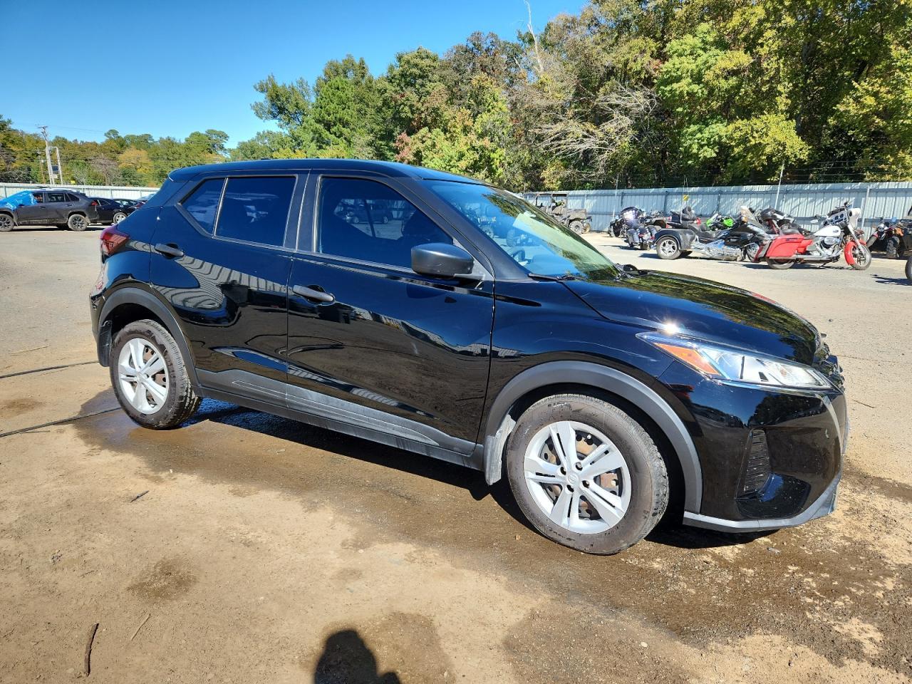 2021 NISSAN KICKS