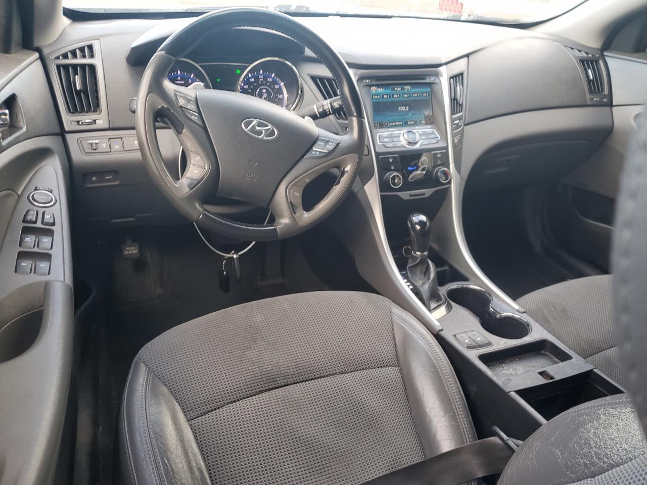2013 HYUNDAI SONATA