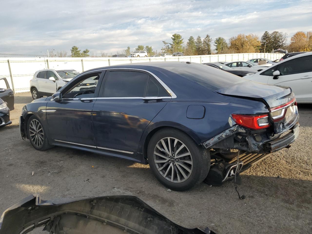2017 LINCOLN Continental