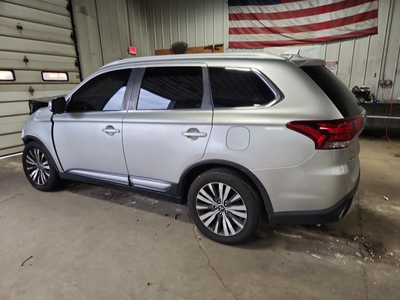 2020 MITSUBISHI outlander