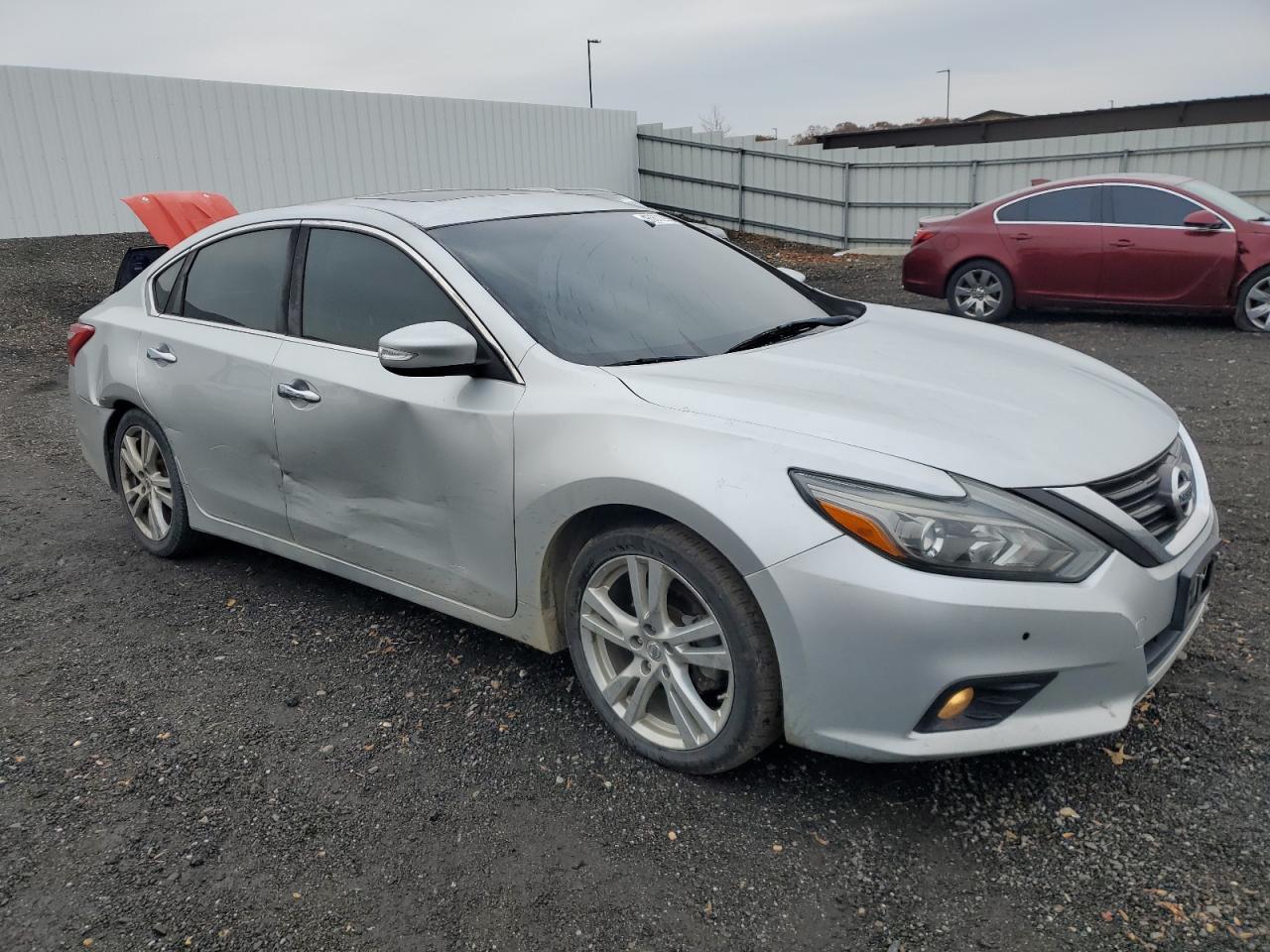2016 NISSAN ALTIMA