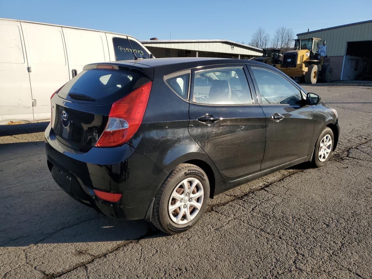 2013 HYUNDAI ACCENT