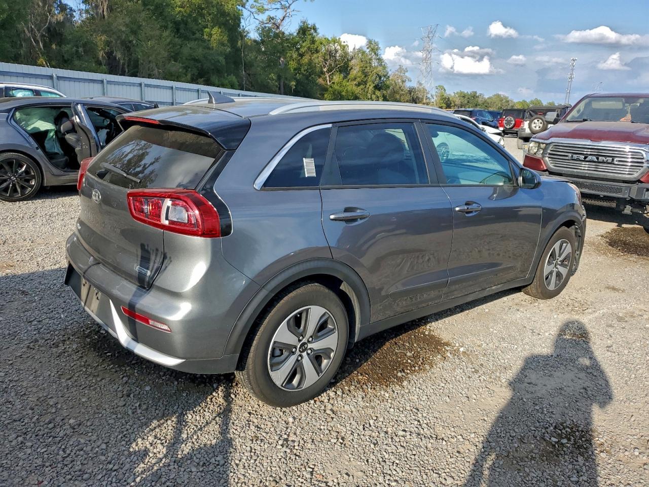 2017 KIA Niro