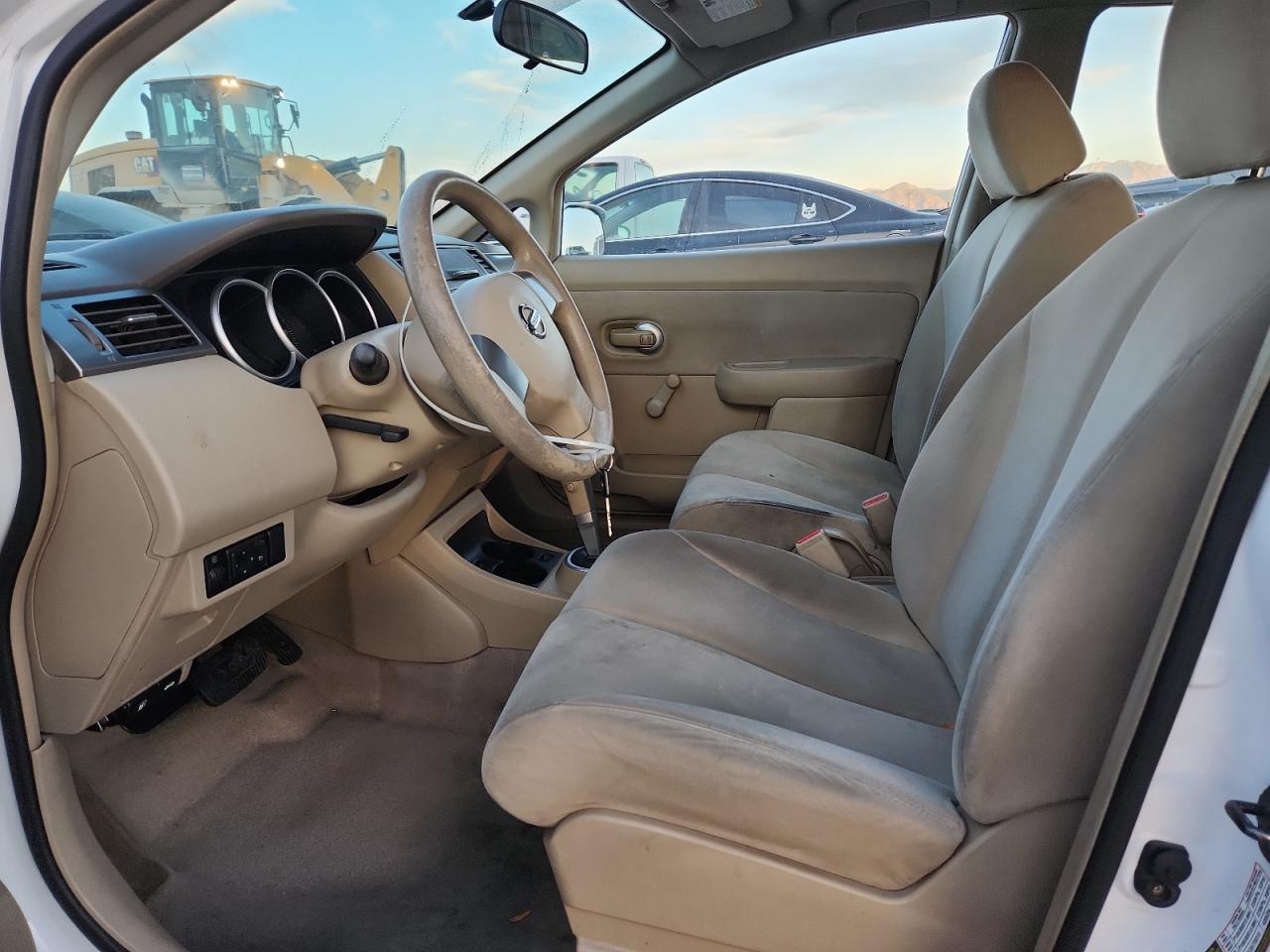 2009 NISSAN VERSA