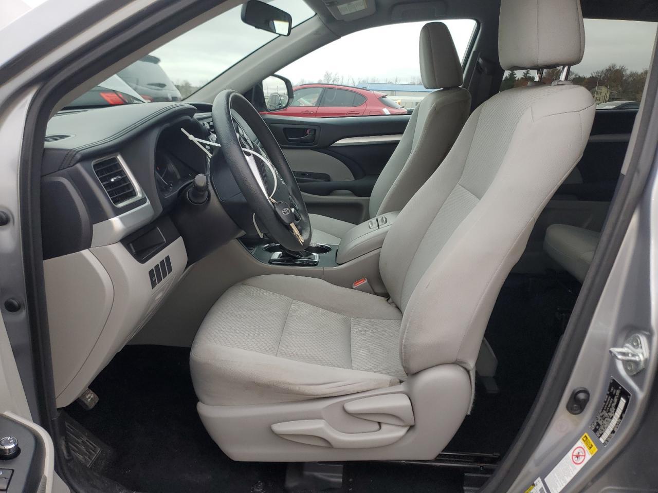 2016 TOYOTA HIGHLANDER