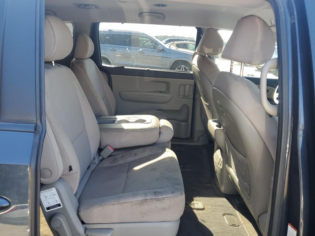 2016 KIA SEDONA