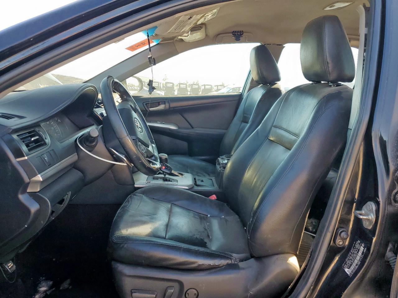 2014 TOYOTA CAMRY