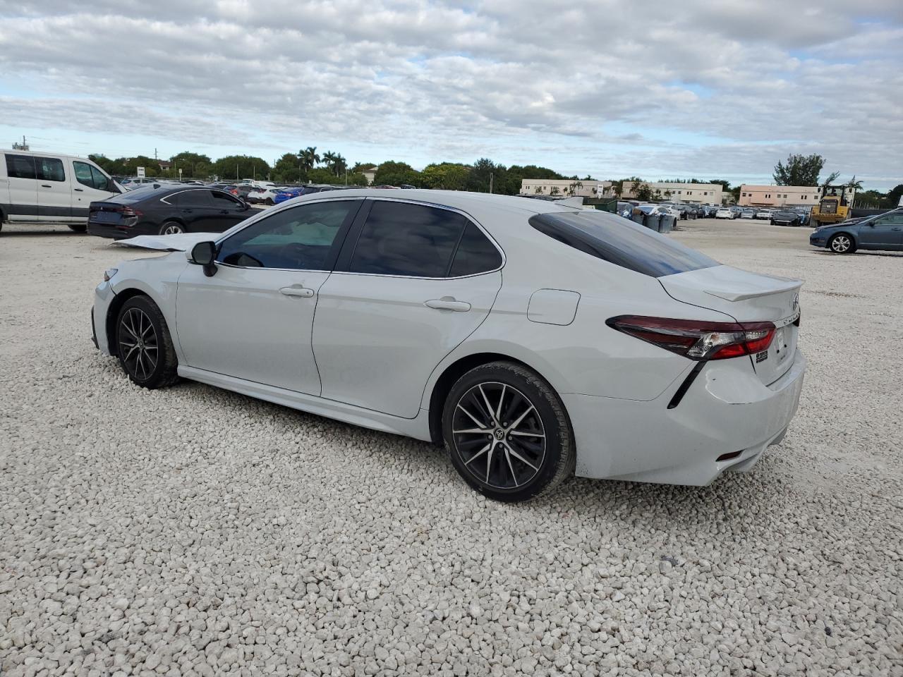 2024 TOYOTA CAMRY
