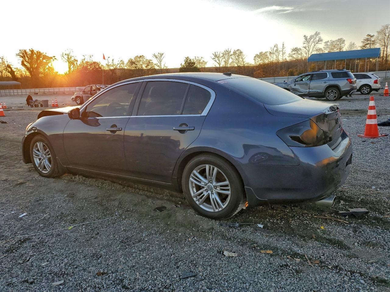 2010 INFINITI G37