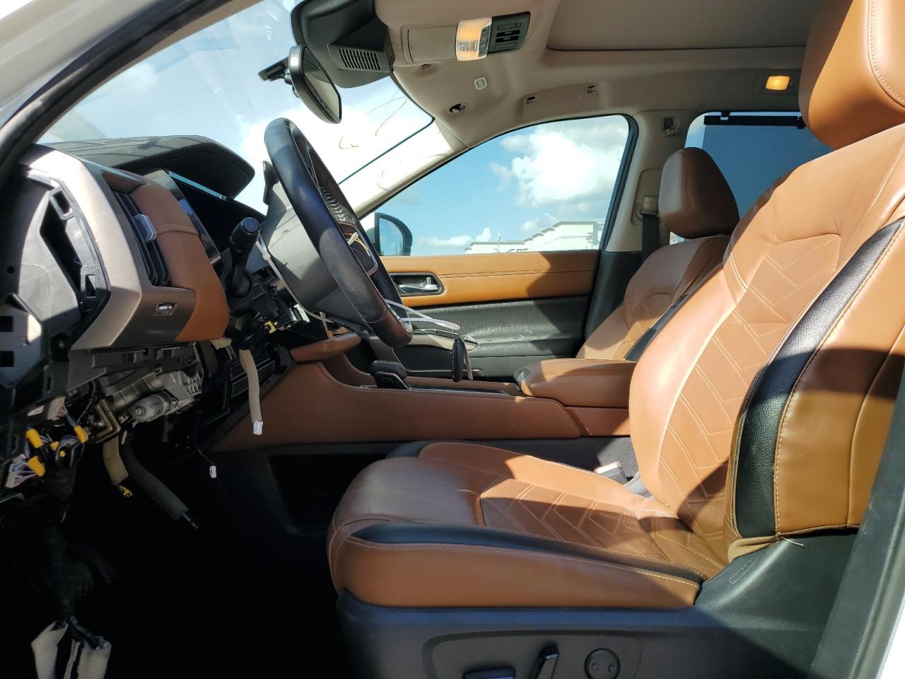 2022 NISSAN PATHFINDER