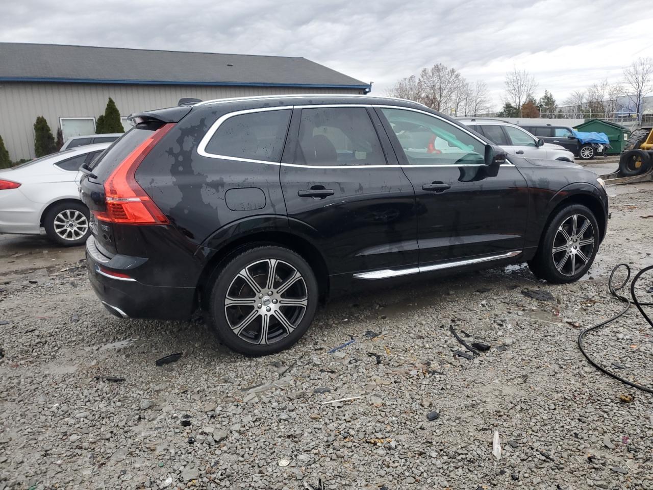 2019 VOLVO XC60