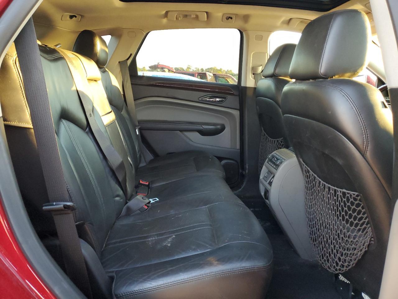 2010 CADILLAC SRX