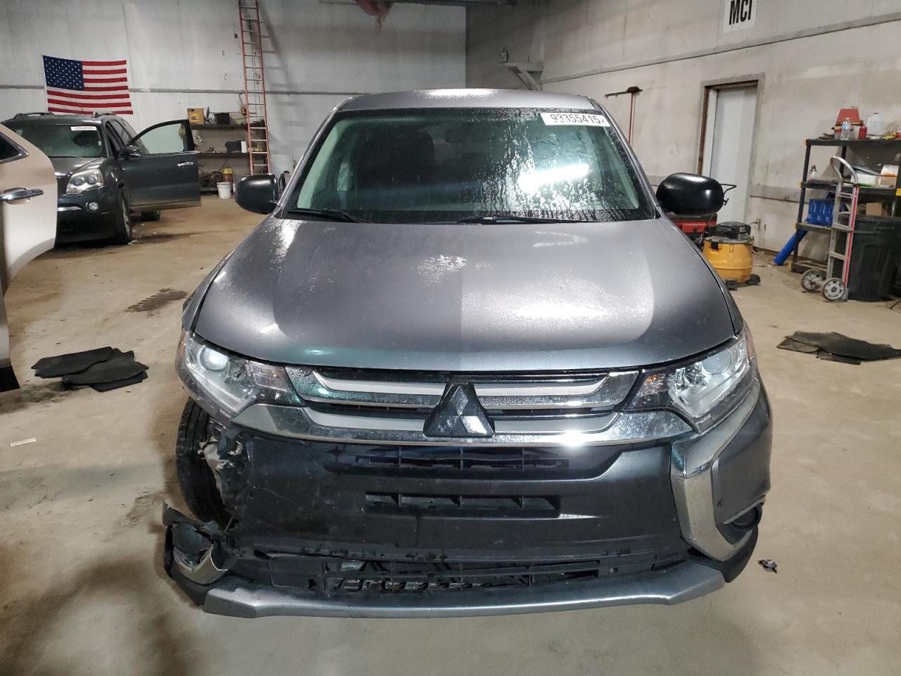 2018 MITSUBISHI outlander