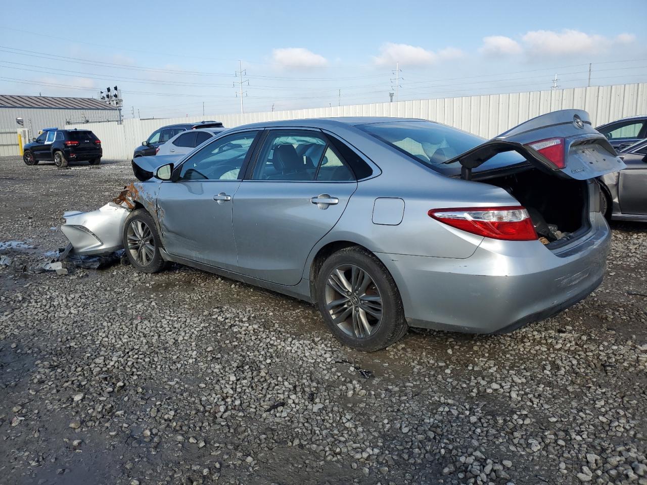 2017 TOYOTA CAMRY