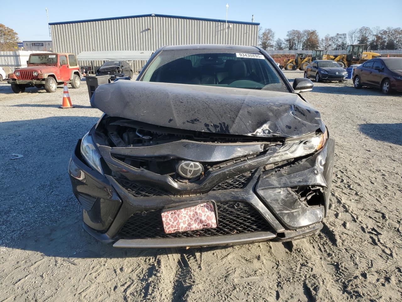 2018 TOYOTA CAMRY