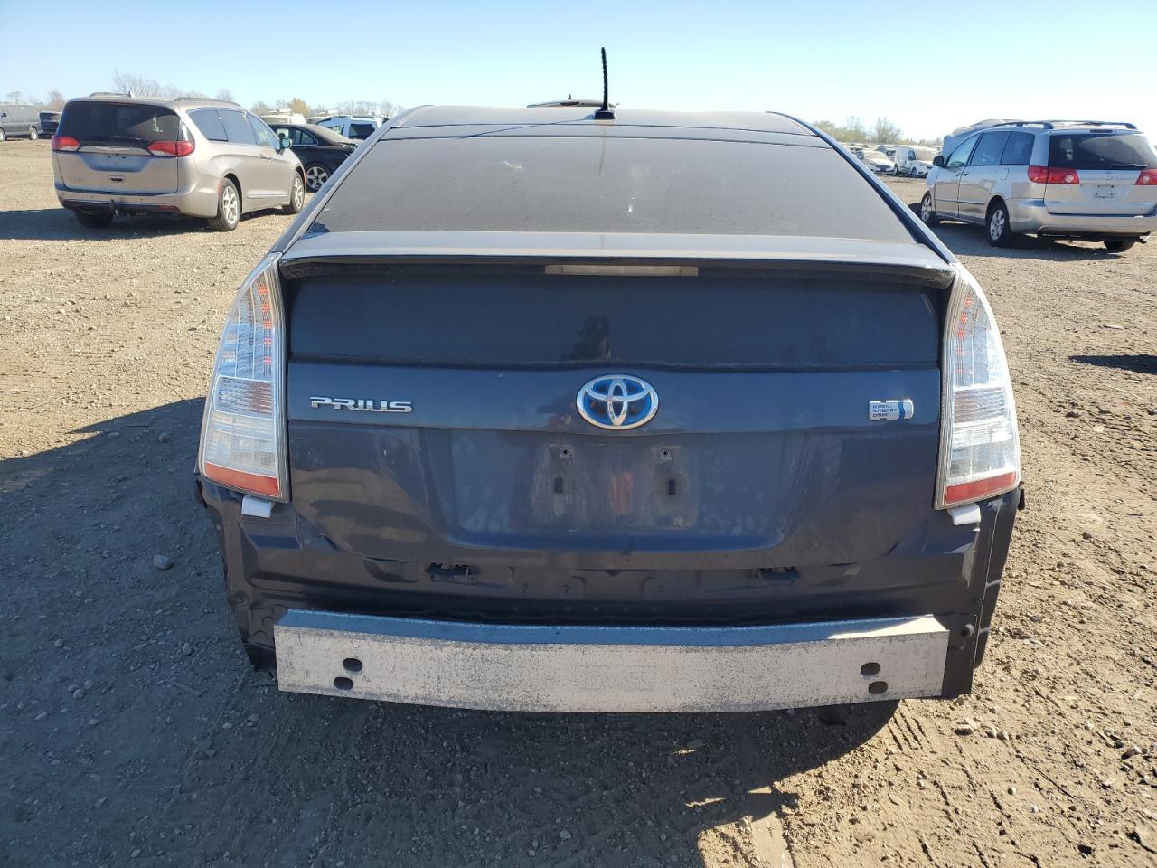 2011 TOYOTA PRIUS