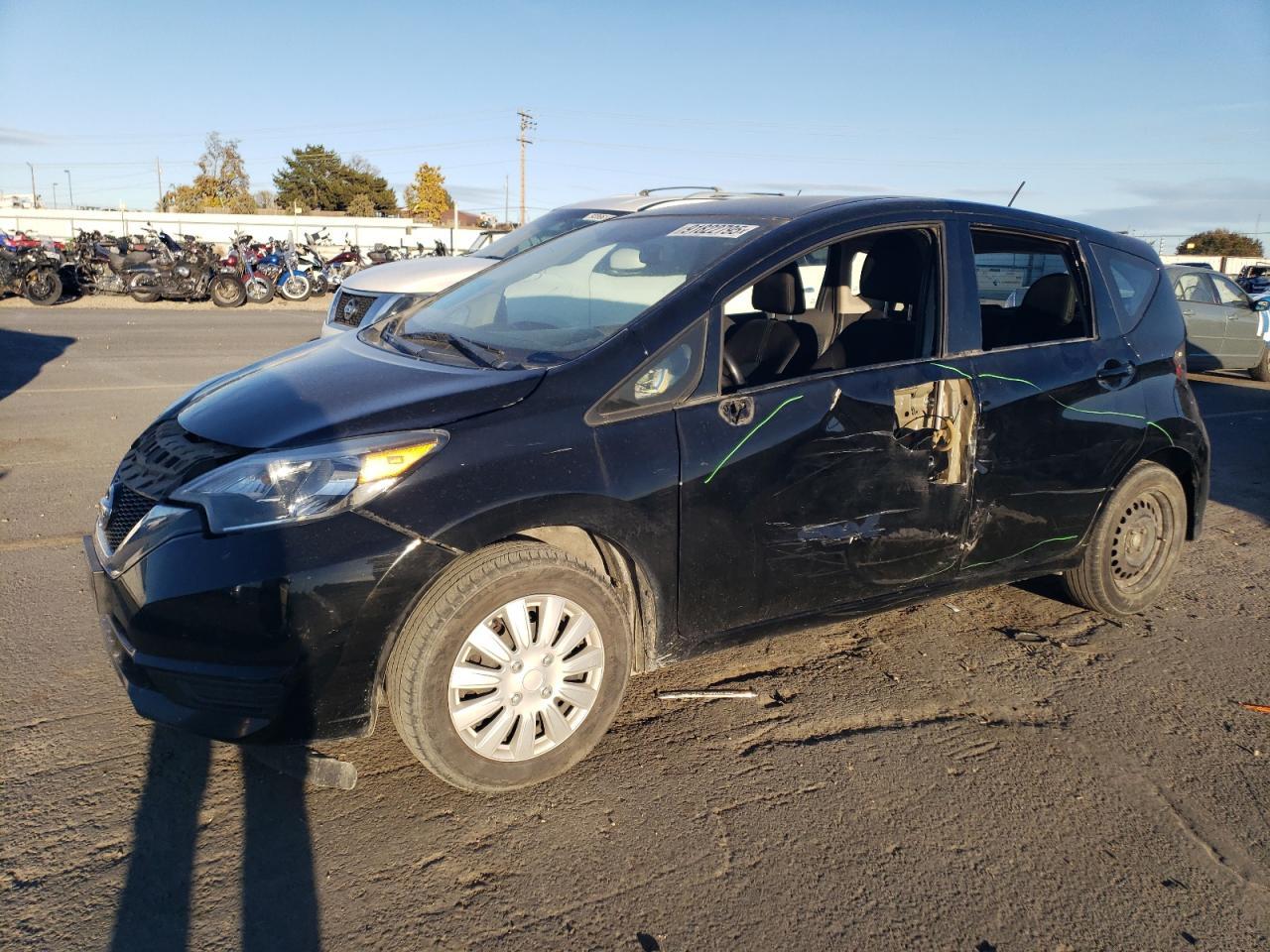 2017 NISSAN Versa Note