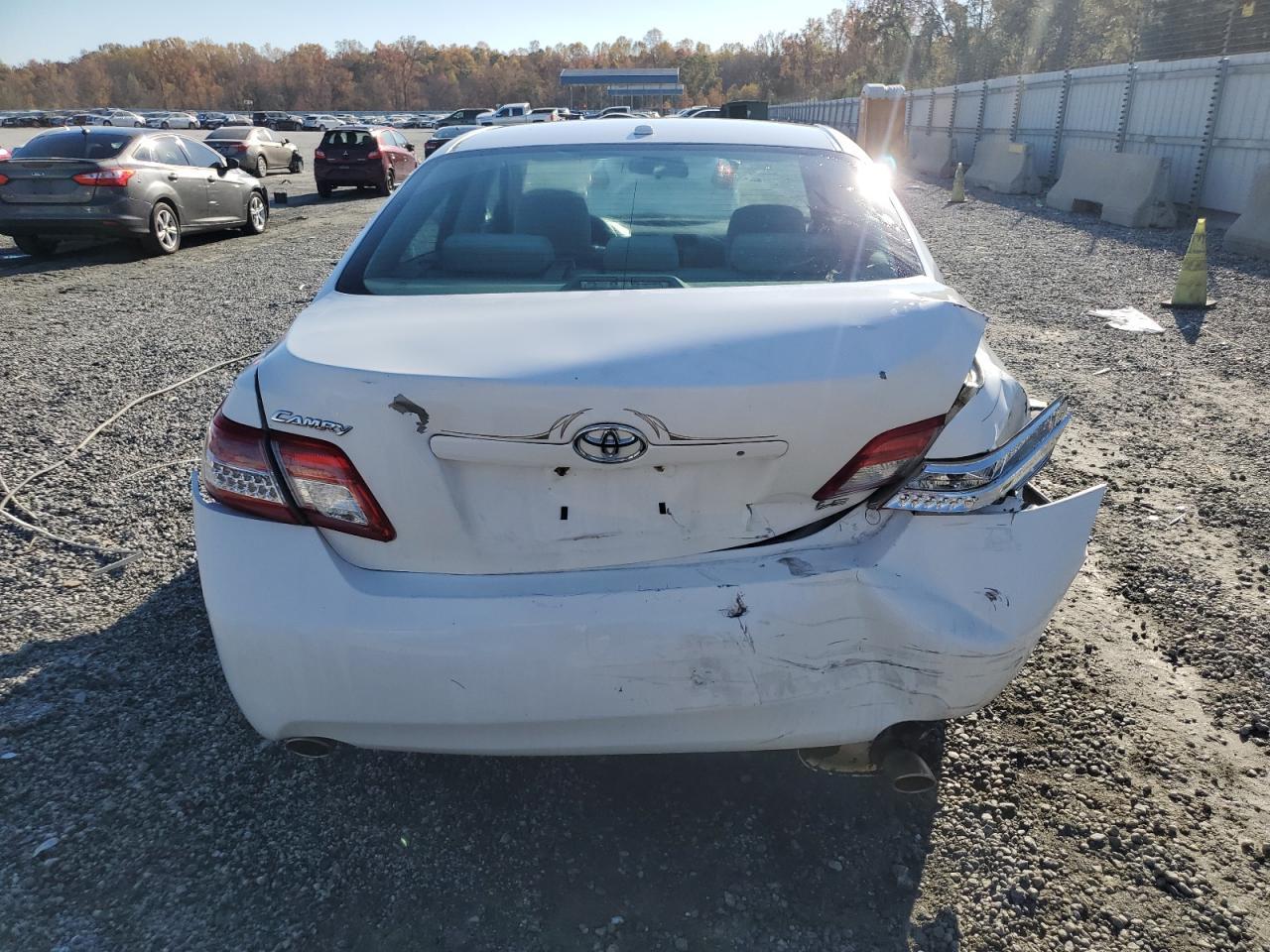 2011 TOYOTA CAMRY