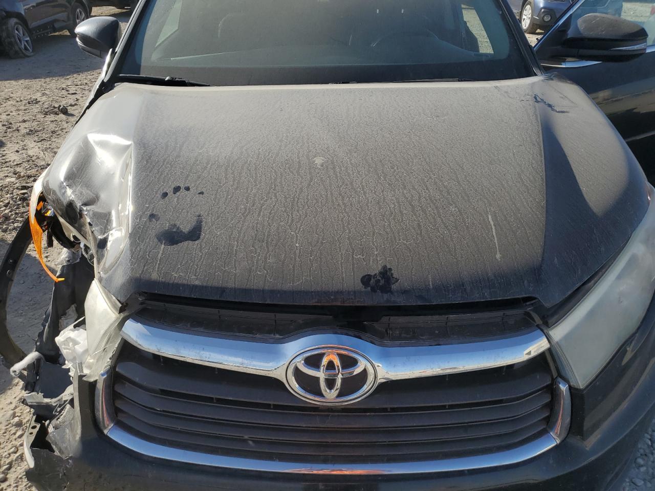 2016 TOYOTA HIGHLANDER