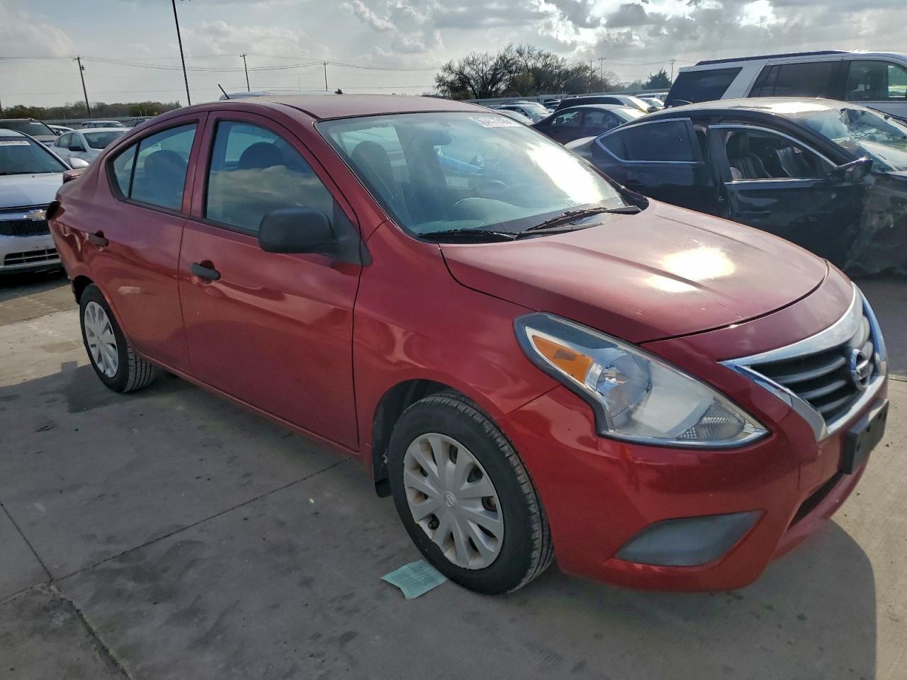 2015 NISSAN VERSA