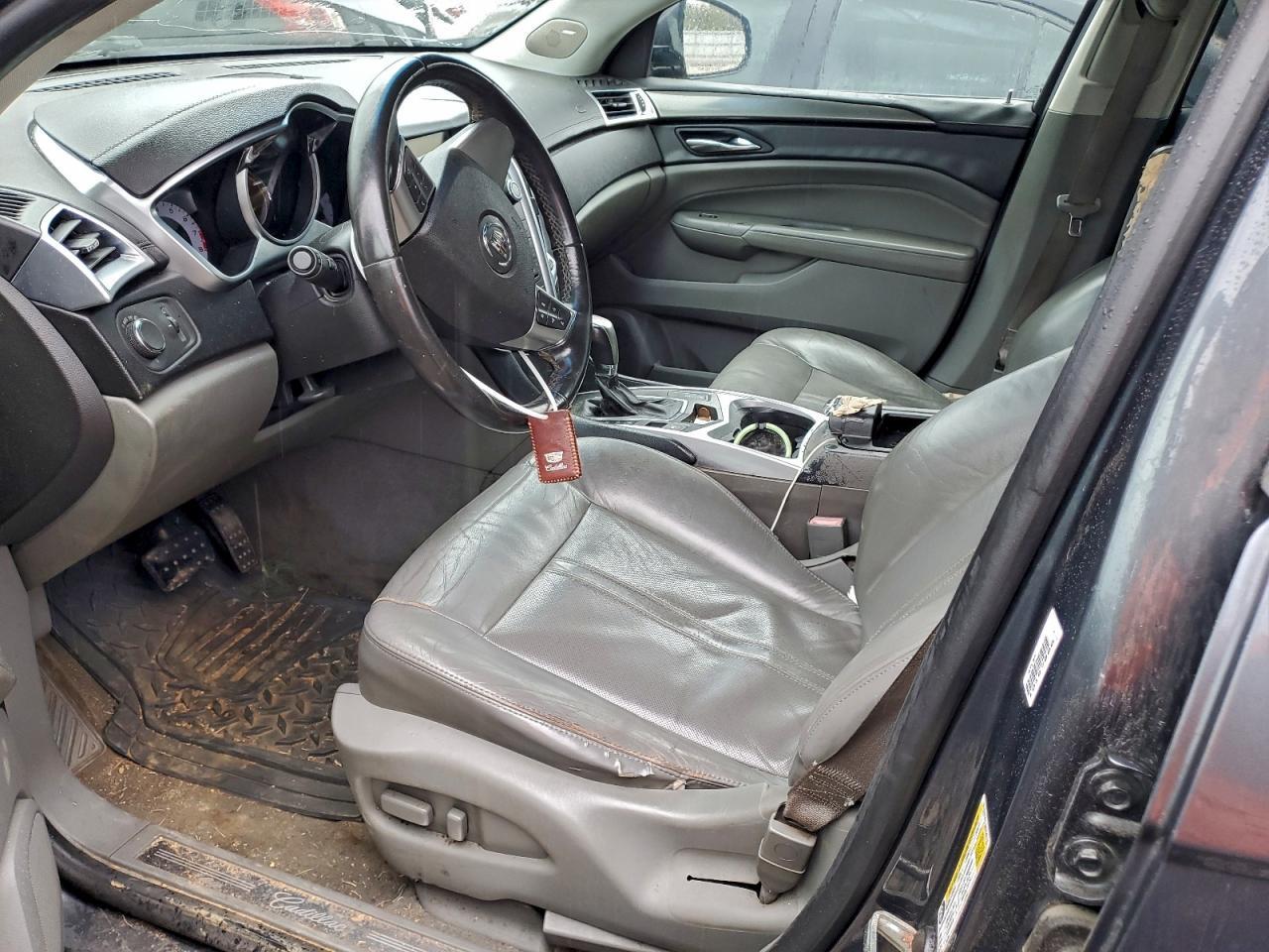 2010 CADILLAC SRX