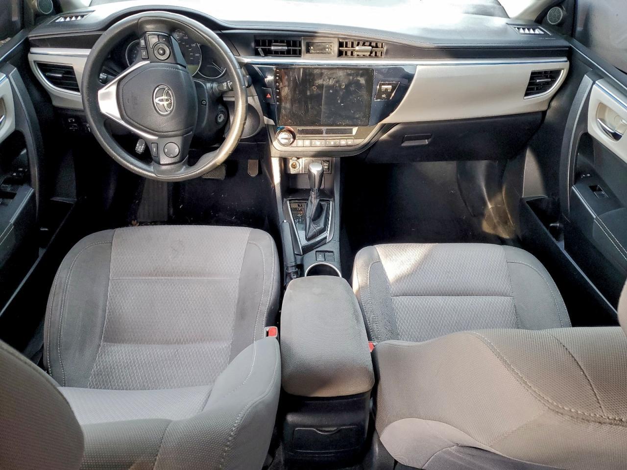 2015 TOYOTA COROLLA