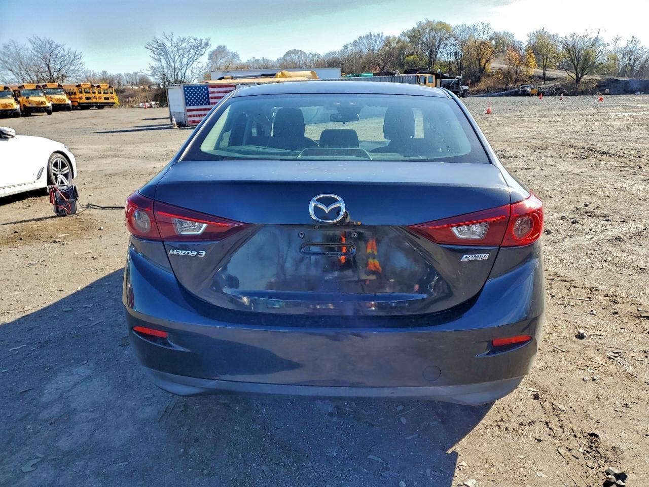 2018 MAZDA 3