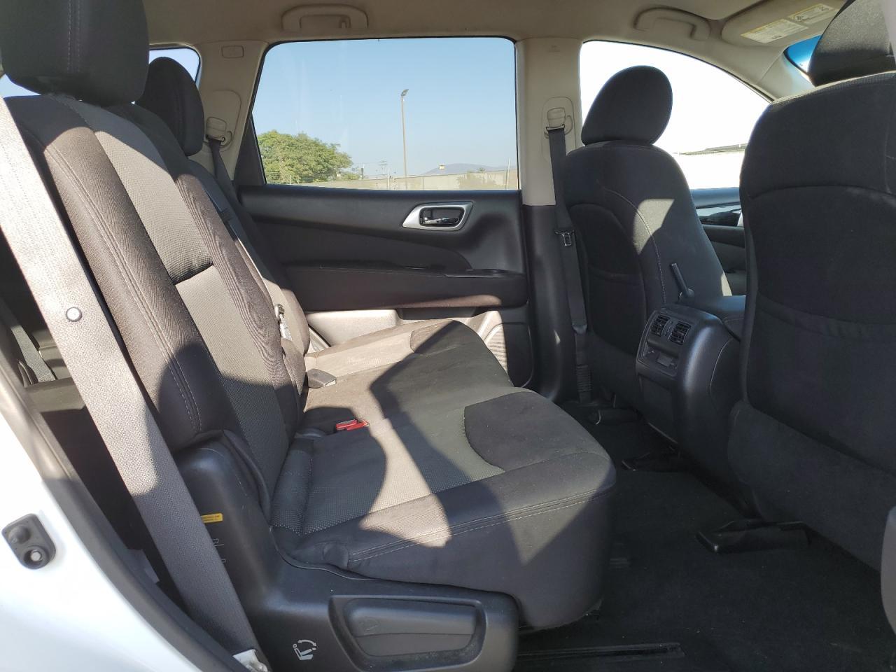 2017 NISSAN PATHFINDER