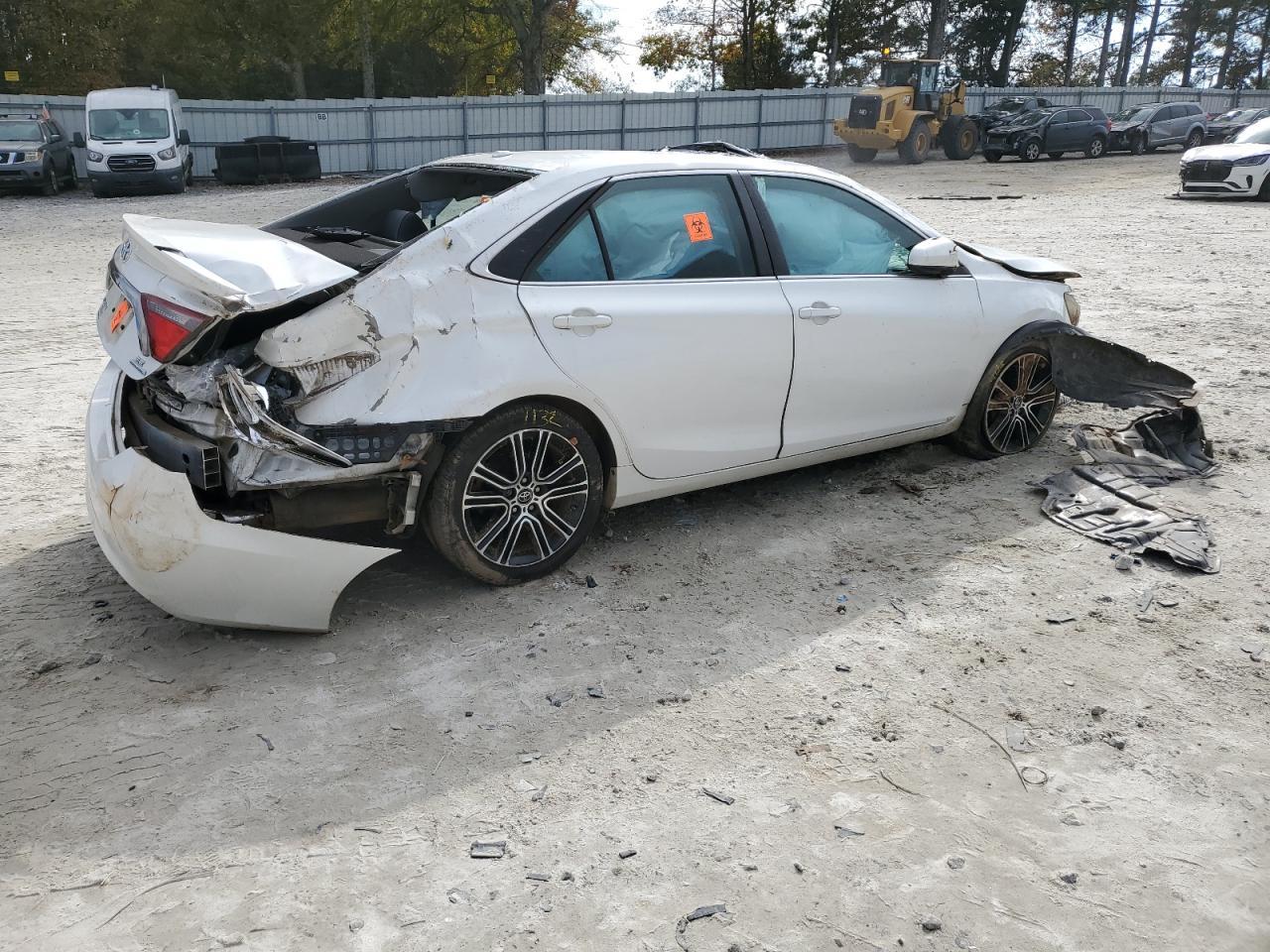 2016 TOYOTA CAMRY