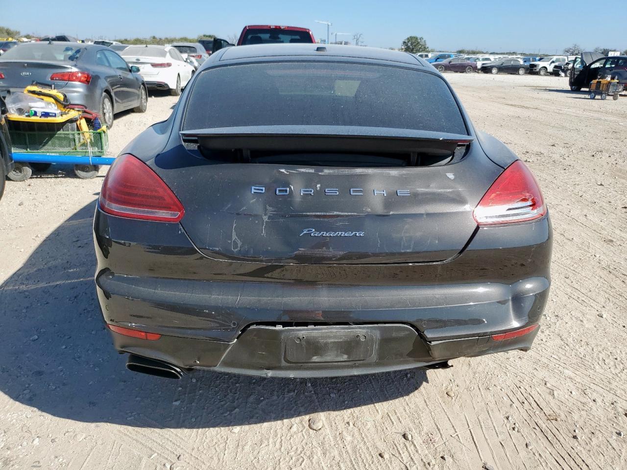 2014 PORSCHE Panamera