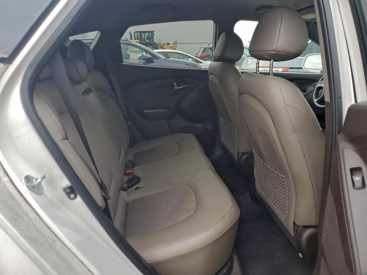 2015 HYUNDAI TUCSON