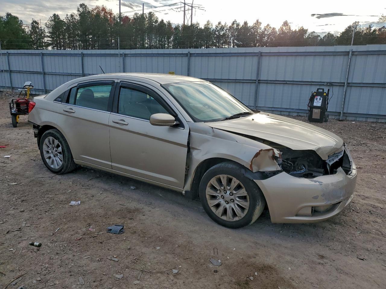 2014 CHRYSLER 200