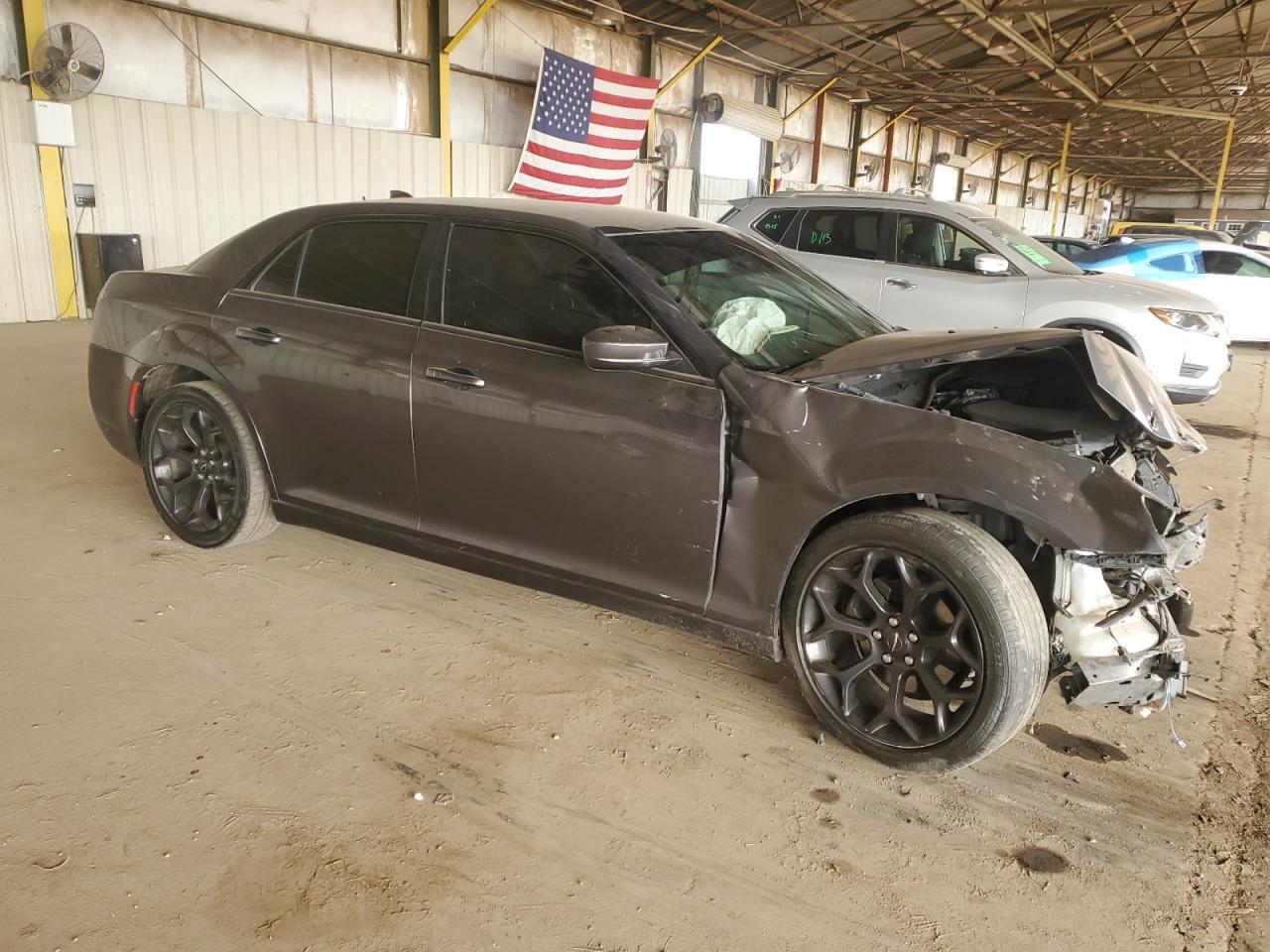 2019 CHRYSLER 300