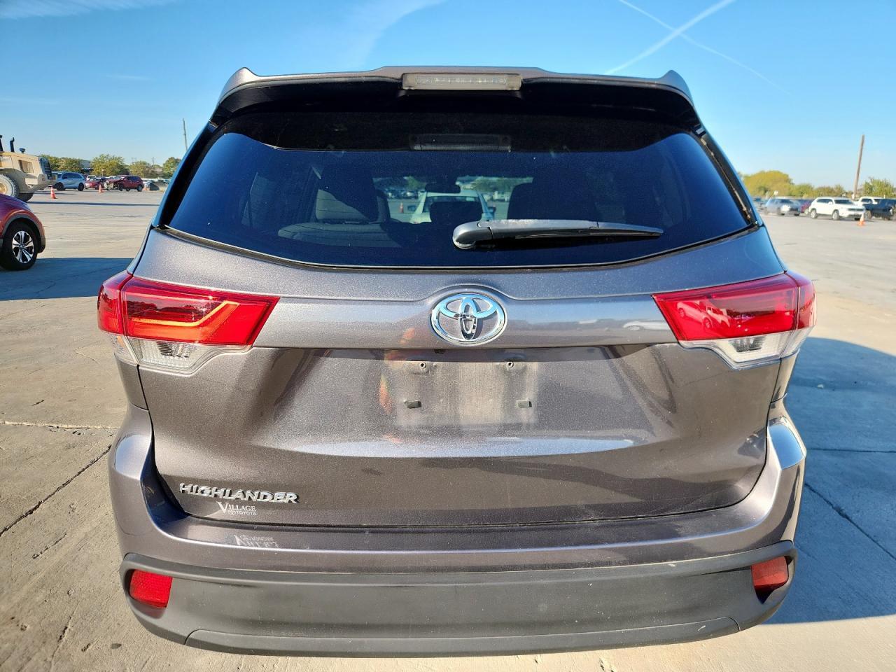 2019 TOYOTA HIGHLANDER