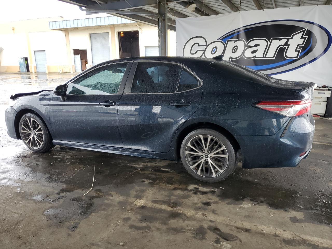 2019 TOYOTA CAMRY