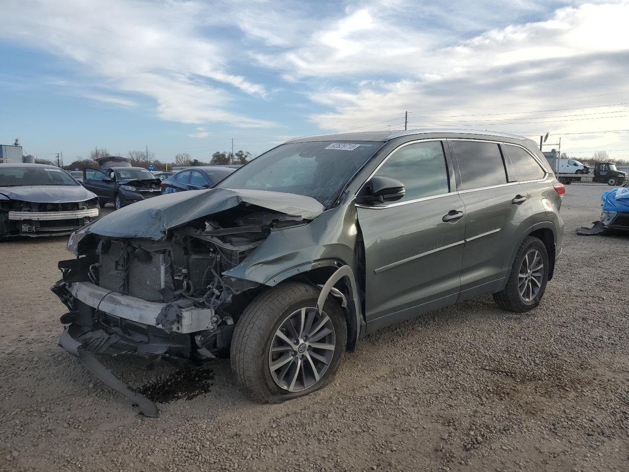 2019 TOYOTA HIGHLANDER