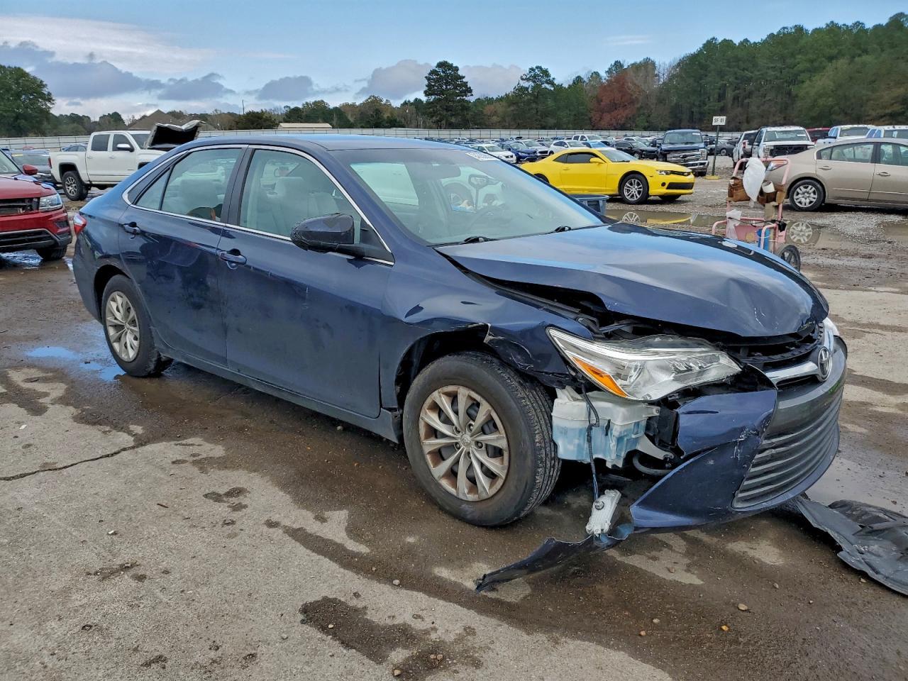 2017 TOYOTA CAMRY