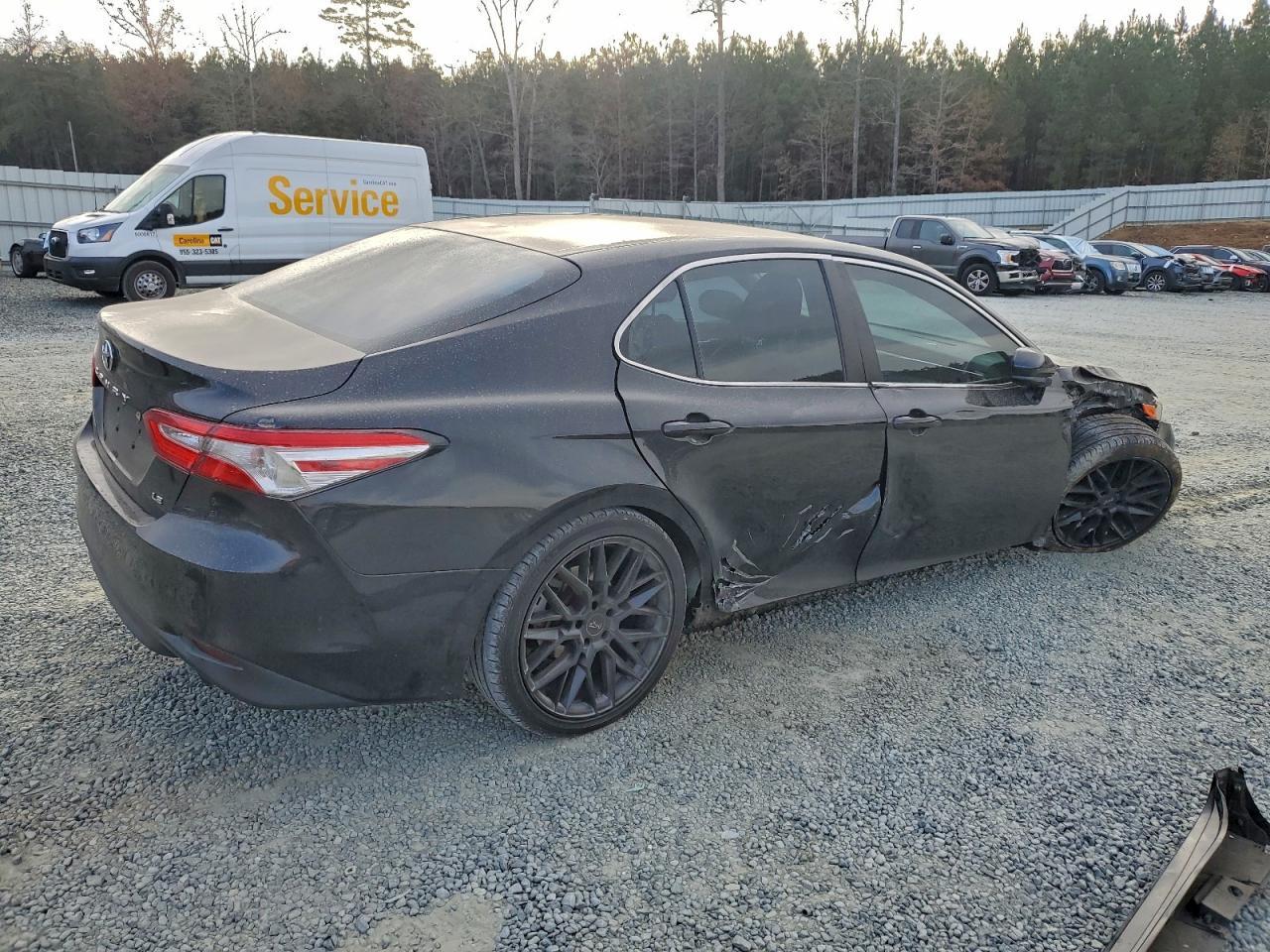 2018 TOYOTA CAMRY