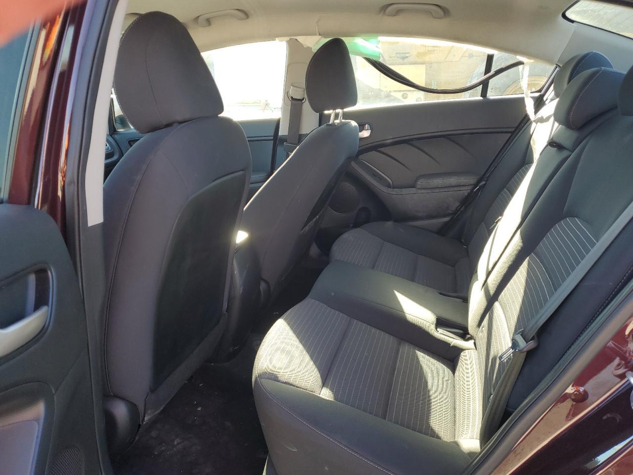 2017 KIA FORTE