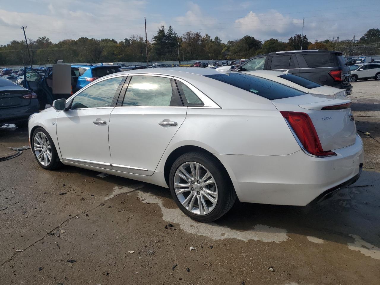 2018 CADILLAC XTS