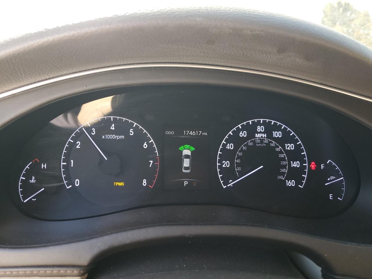 2013 HYUNDAI GENESIS