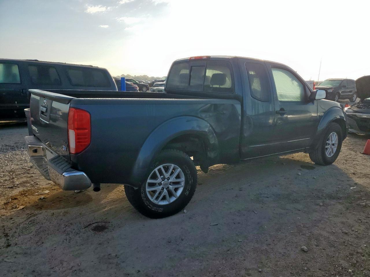 2014 NISSAN Frontier