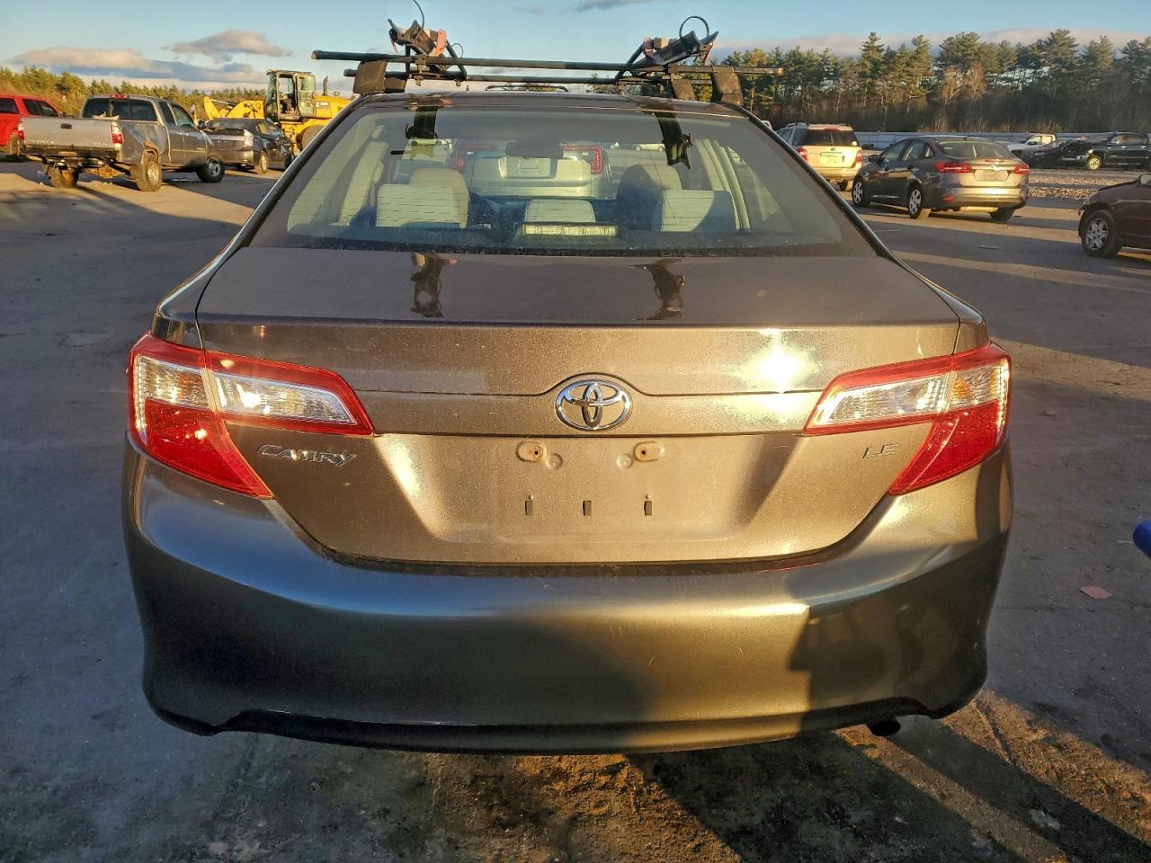 2012 TOYOTA CAMRY