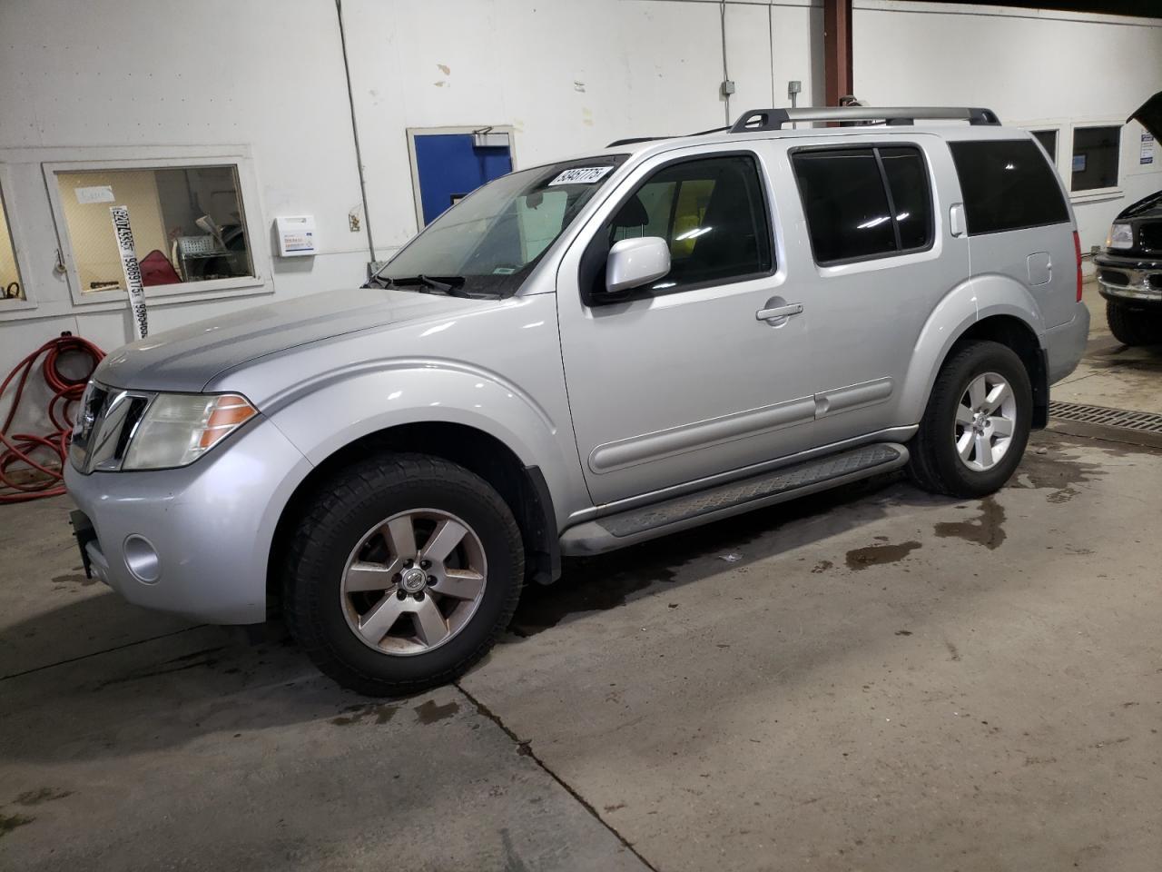 2010 NISSAN PATHFINDER