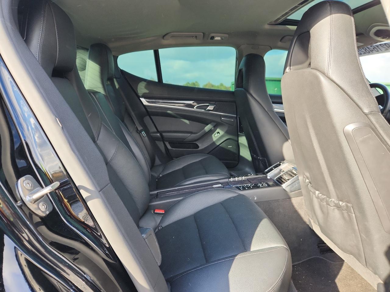 2014 PORSCHE Panamera