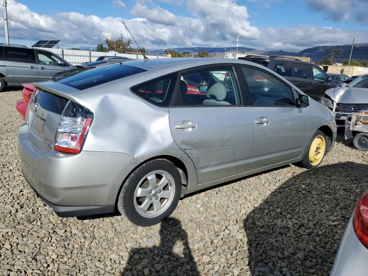 2004 TOYOTA PRIUS
