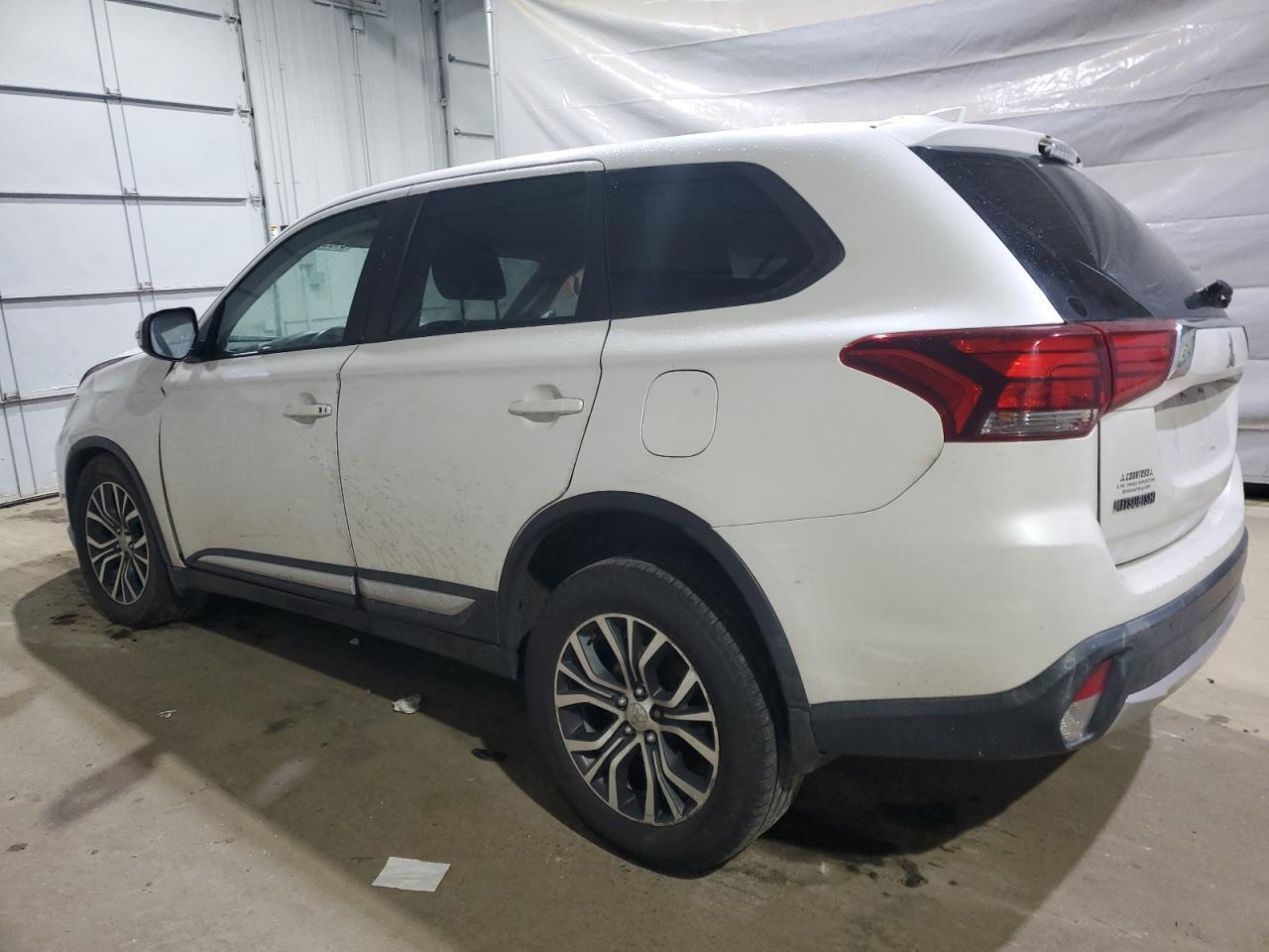 2018 MITSUBISHI outlander