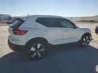 2022 VOLVO XC40