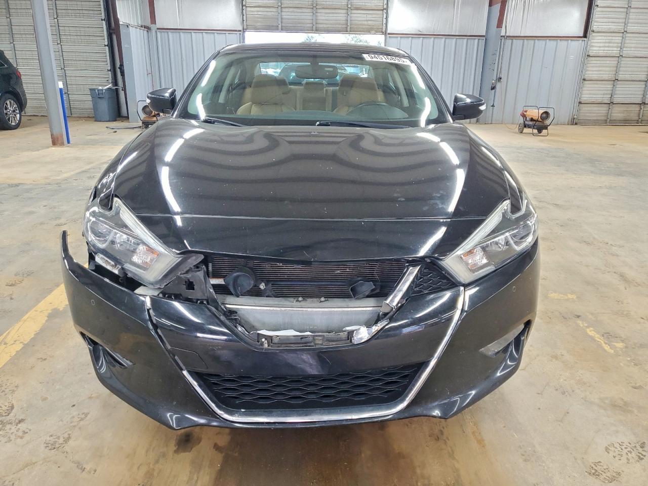2016 NISSAN Maxima